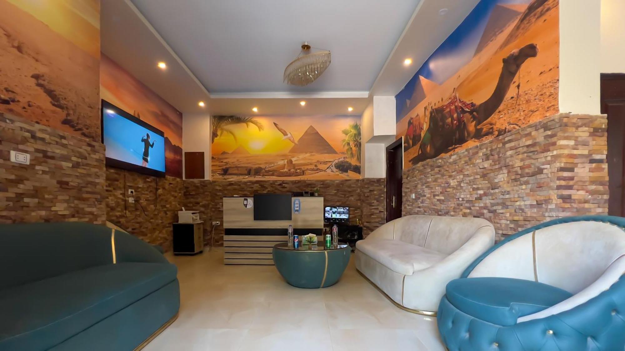 Pyramids Express View Hotel Kafrat al Jabal ภายนอก รูปภาพ