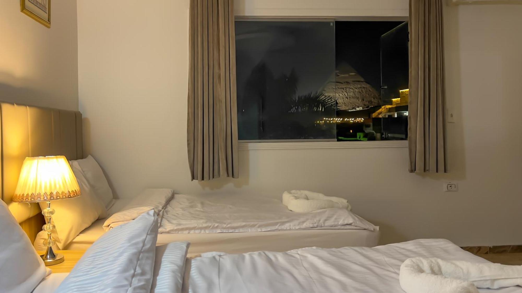 Pyramids Express View Hotel Kafrat al Jabal ภายนอก รูปภาพ