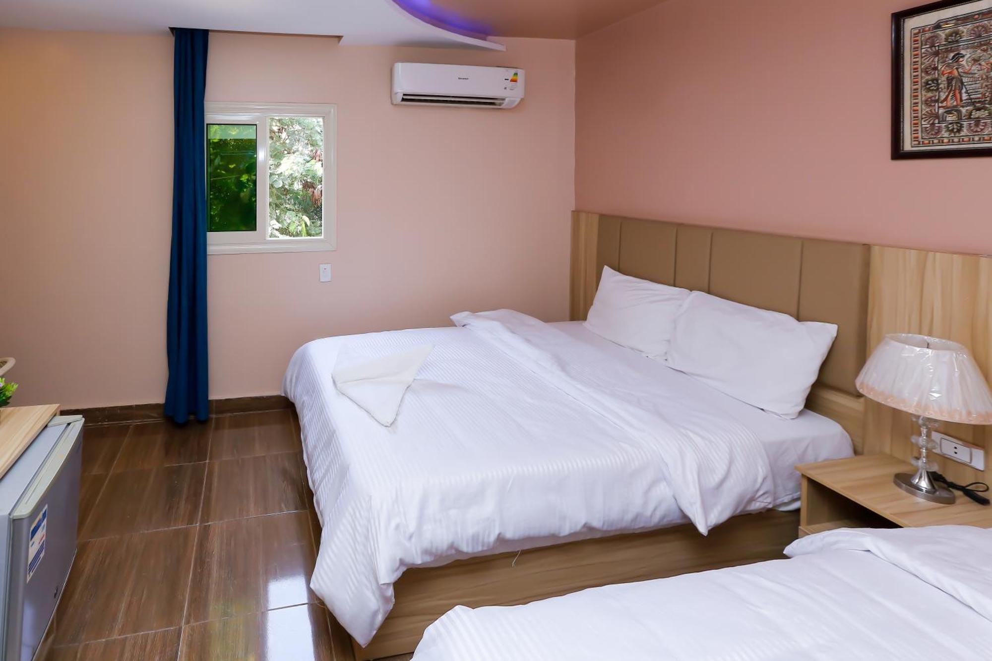 Pyramids Express View Hotel Kafrat al Jabal ภายนอก รูปภาพ