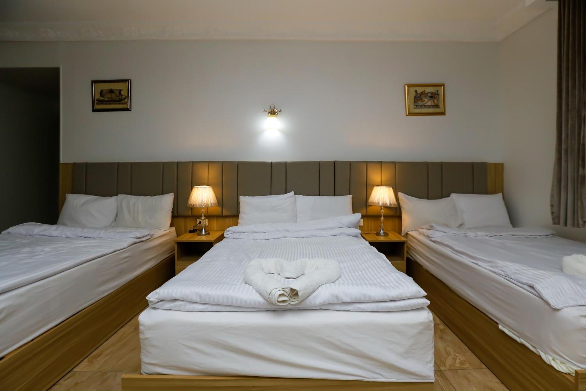 Pyramids Express View Hotel Kafrat al Jabal ภายนอก รูปภาพ